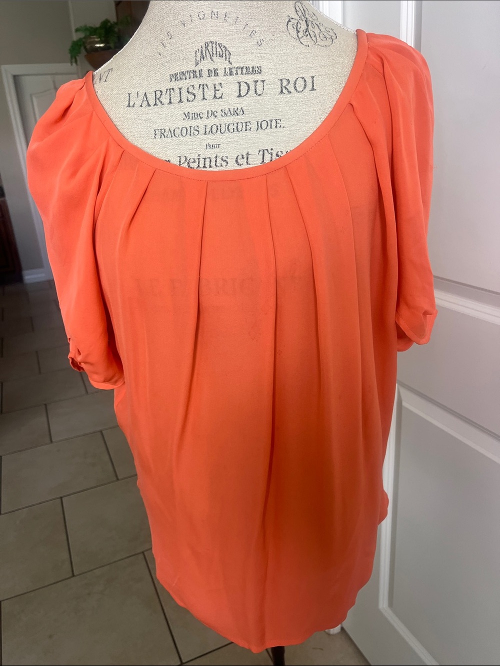 EUC Joie 100% silk orange delicate scoop neck back tie short sleeve top medium